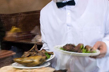 fine-dining-server-3×2