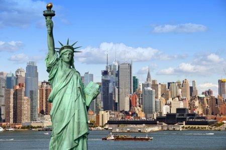 Image of New York City's skyline with the Statue of Liberty in foreground