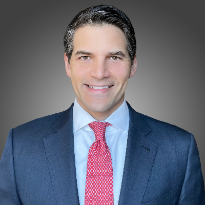 Zach Fischer Headshot